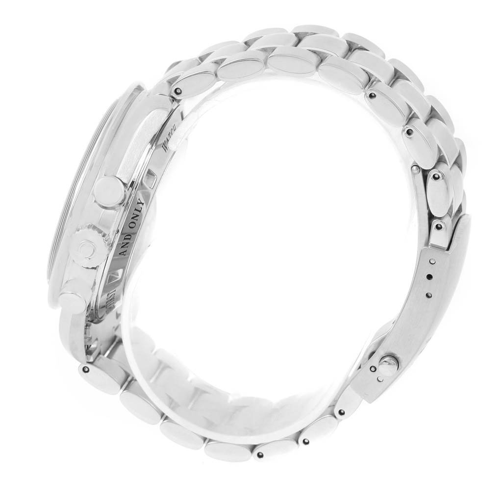 The image shows the side view of the Omega Speedmaster 3573.50.00 Men
s Stainless Steel Black Dial 3573.50.00 Men
s Stainless Steel Black Dial watch, highlighting the case, buttons, and a metal bracelet.