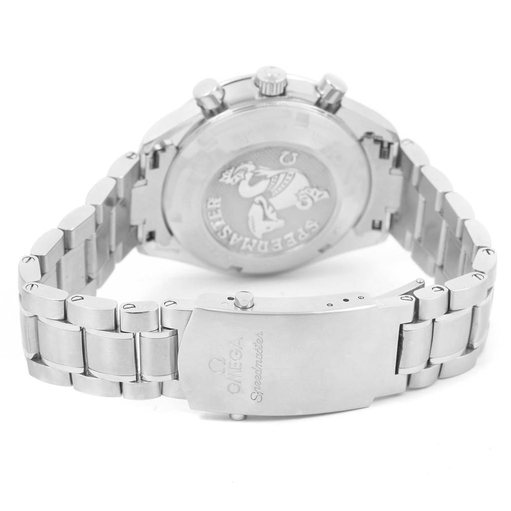 The image shows the back case and bracelet clasp of an Omega Speedmaster 326.30.40.50.02.001 Men
s Stainless Steel White Dial 326.30.40.50.02.001 Men
s Stainless Steel White Dial watch.