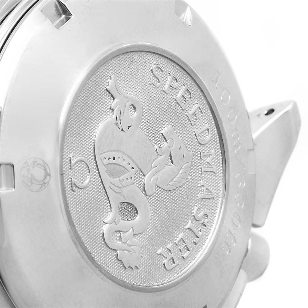 This image shows the case back of an Omega Speedmaster 3220.50.00 Men
s Stainless Steel Black Dial 3220.50.00 Men
s Stainless Steel Black Dial watch, featuring the engraved Speedmaster logo.