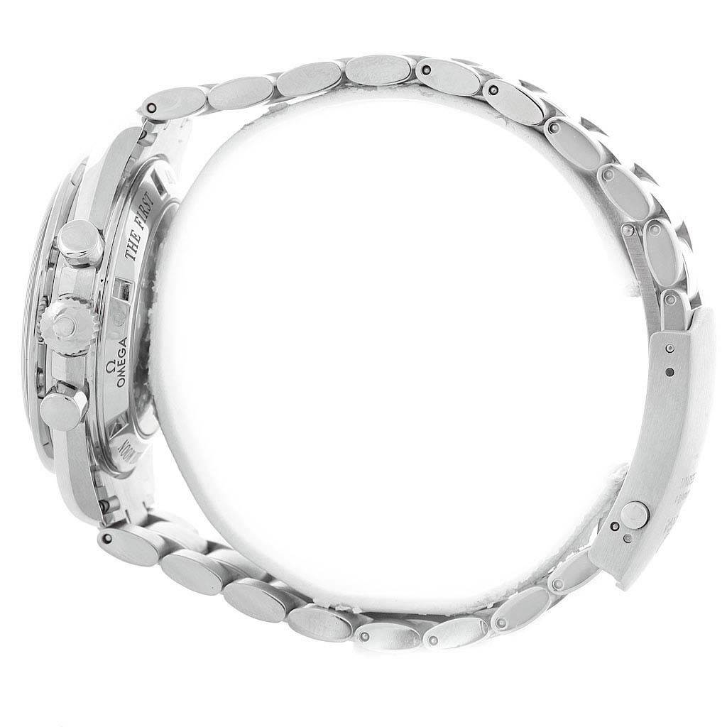 The image shows a side profile of an Omega Speedmaster 3573.50.00 Men
s Stainless Steel Black Dial 3573.50.00 Men
s Stainless Steel Black Dial watch, highlighting the bracelet and clasp.