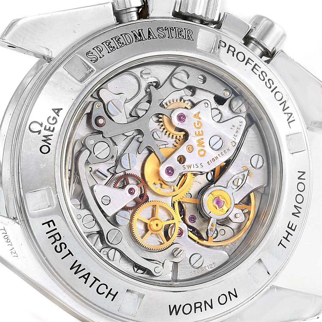 This image shows the back view of an Omega Speedmaster 3572.50.00 Men
s Stainless Steel Black Dial 3572.50.00 Men
s Stainless Steel Black Dial watch, highlighting its intricate mechanical movement.