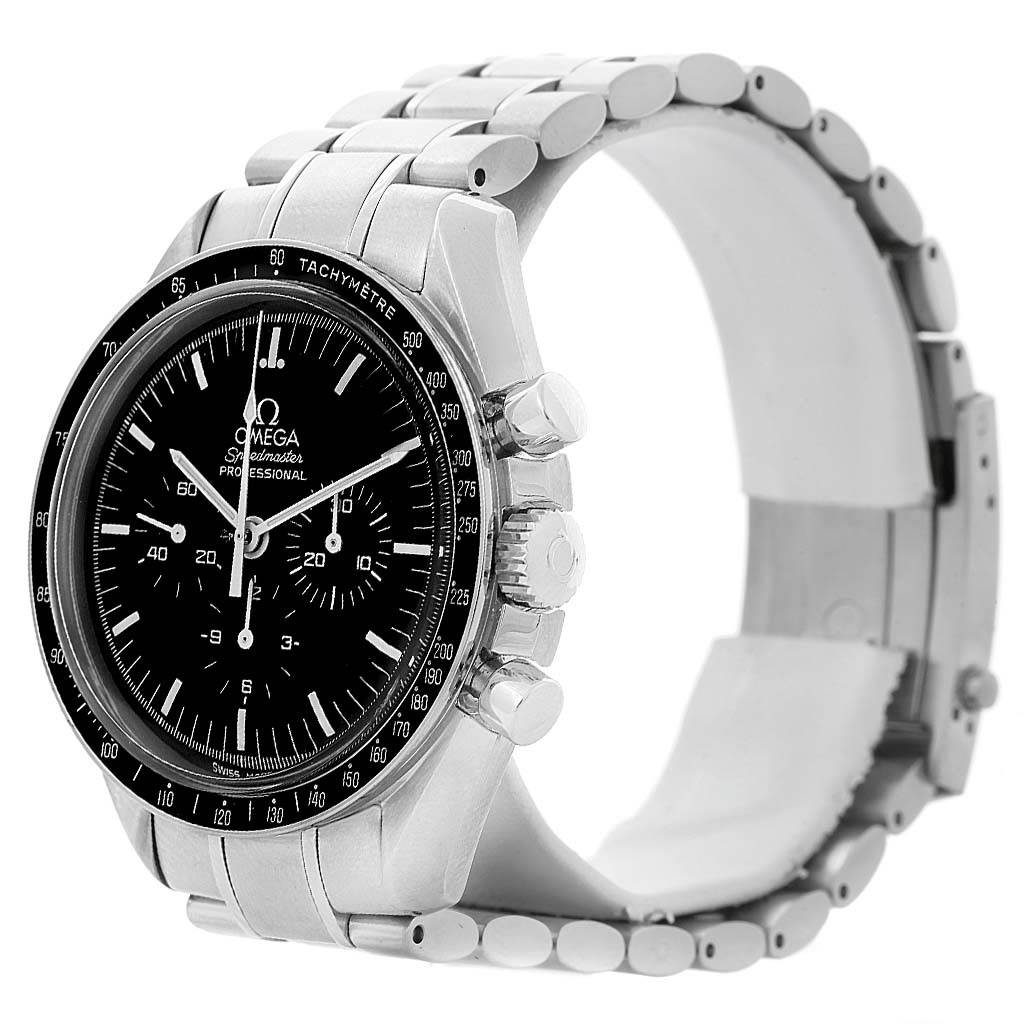 The image shows a side profile of the Omega Speedmaster 3570.50.00 Men
s Stainless Steel Black Dial 3570.50.00 Men
s Stainless Steel Black Dial, highlighting the dial, crown, and bracelet.