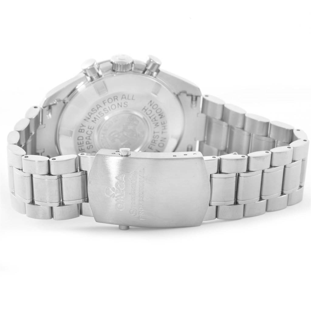 The image shows the back view of an Omega Speedmaster 3570.50.00 Men
s Stainless Steel Black Dial 3570.50.00 Men
s Stainless Steel Black Dial watch, highlighting the clasp and engraved case back.