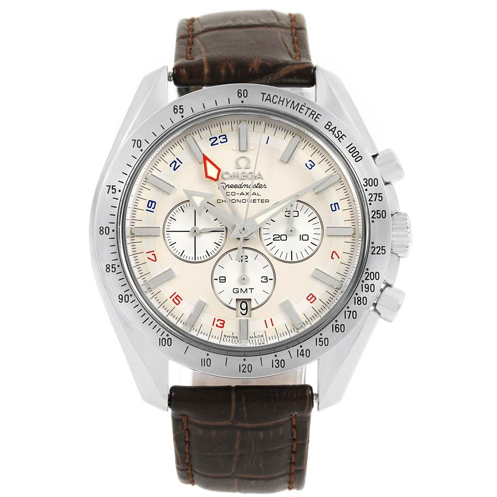 This is a front-facing view of the Omega Speedmaster 3881.30.37 Men
s Stainless Steel Silver Dial 3881.30.37 Men
s Stainless Steel Silver Dial showing the dial, tachymeter bezel, chronograph sub-dials, and leather strap.