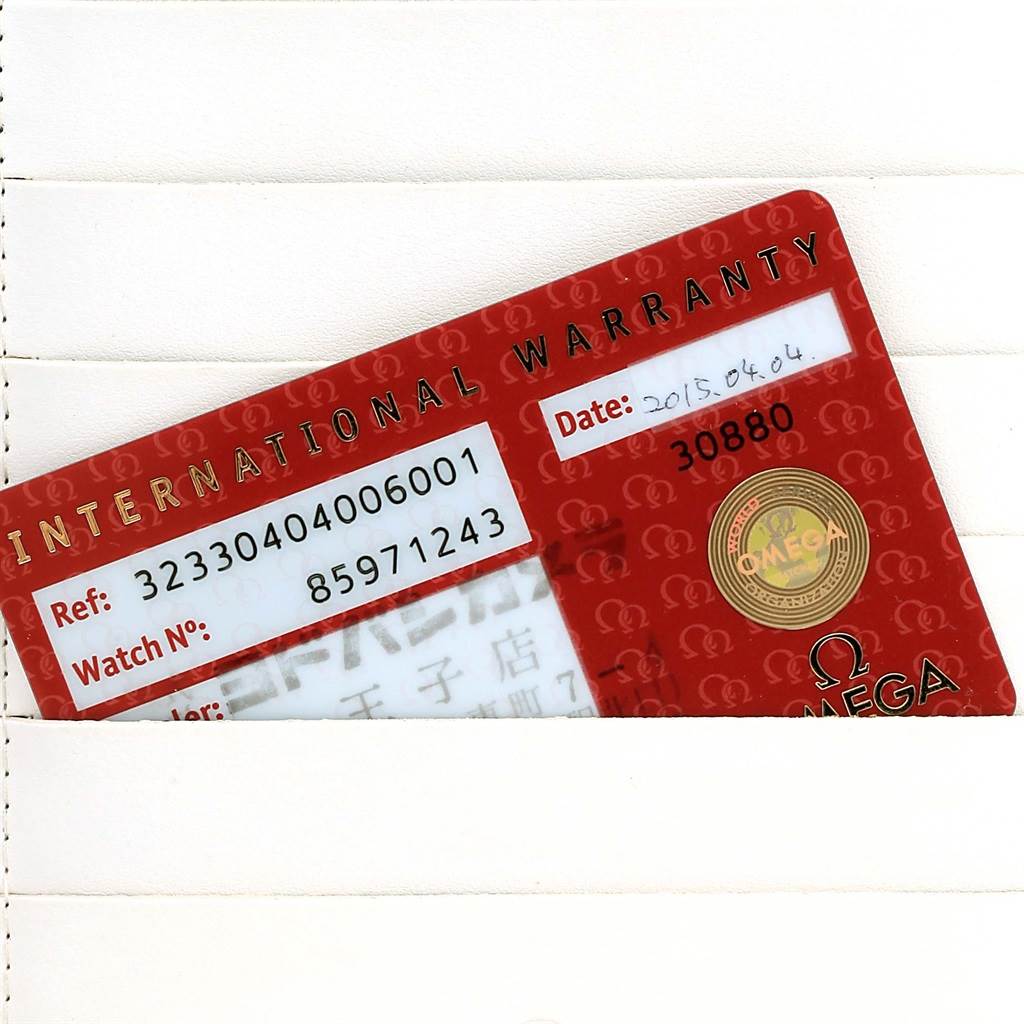 The image shows the International Warranty card for the Omega Speedmaster 323.30.40.40.06.001 Men
s Stainless Steel Grey Dial 323.30.40.40.06.001 Men
s Stainless Steel Grey Dial watch.