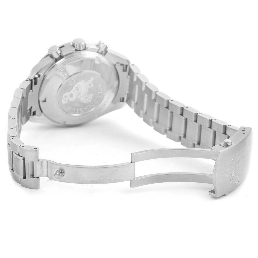 The image shows the backside and open clasp of an Omega Speedmaster 3220.50.00 Men
s Stainless Steel Black Dial 3220.50.00 Men
s Stainless Steel Black Dial watch, highlighting the bracelet and back case.