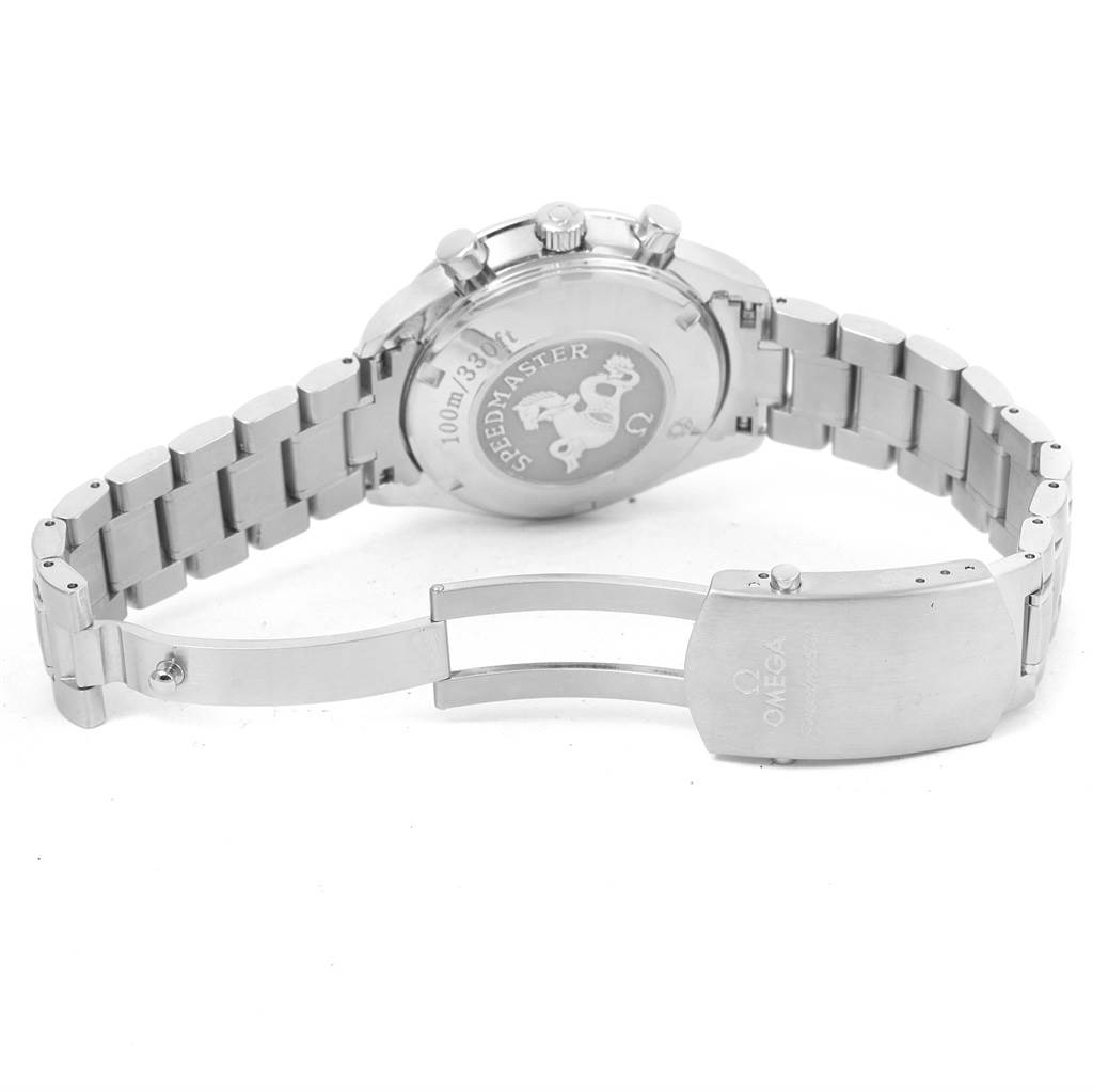 The image shows the open stainless steel bracelet and case back of an Omega Speedmaster 323.30.40.40.04.001 Men
s Stainless Steel White Dial 323.30.40.40.04.001 Men
s Stainless Steel White Dial watch.