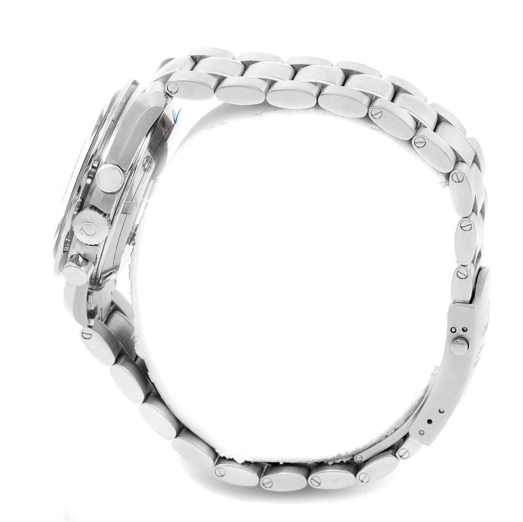 This side-angle view of an Omega Speedmaster 311.30.42.30.01.005 Men
s Stainless Steel Black Dial 311.30.42.30.01.005 Men
s Stainless Steel Black Dial watch showcases its metal bracelet, case, and chronograph pushers.