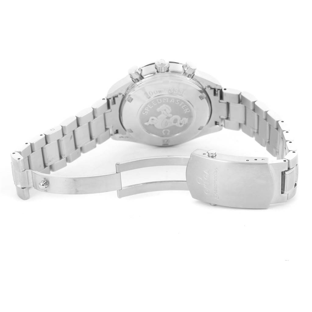 The image shows the back view of the Omega Speedmaster 3211.31.00 Men
s Stainless Steel Silver Dial 3211.31.00 Men
s Stainless Steel Silver Dial watch, highlighting the bracelet and clasp.