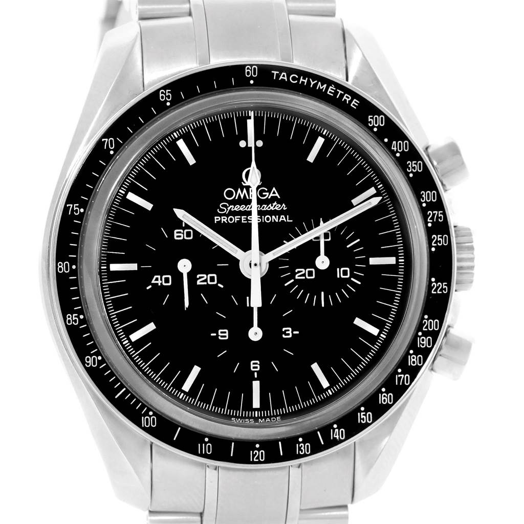 The image shows a front-facing view of the Omega Speedmaster 3573.50.00 Men
s Stainless Steel Black Dial 3573.50.00 Men
s Stainless Steel Black Dial Professional watch, highlighting its dial, bezel, and chronograph functions.