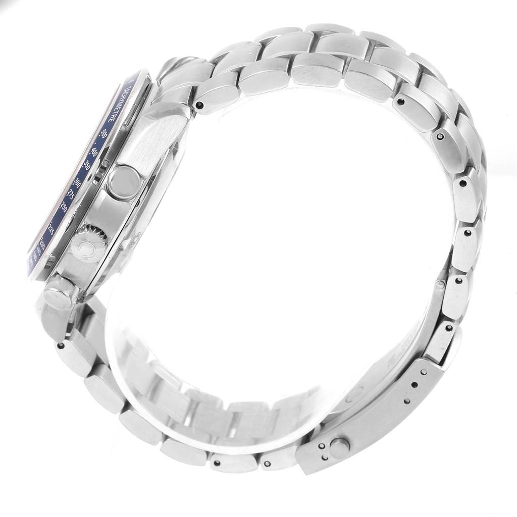 The image shows a side view of the Omega Speedmaster 3222.80.00 Men
s Stainless Steel Blue Dial 3222.80.00 Men
s Stainless Steel Blue Dial watch, highlighting the bracelet, crown, and pushers.