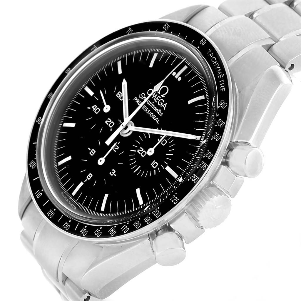 The image shows an Omega Speedmaster 3570.50.00 Men
s Stainless Steel Black Dial 3570.50.00 Men
s Stainless Steel Black Dial watch at a slight right angle, highlighting its dial, bezel, crown, and pushers.