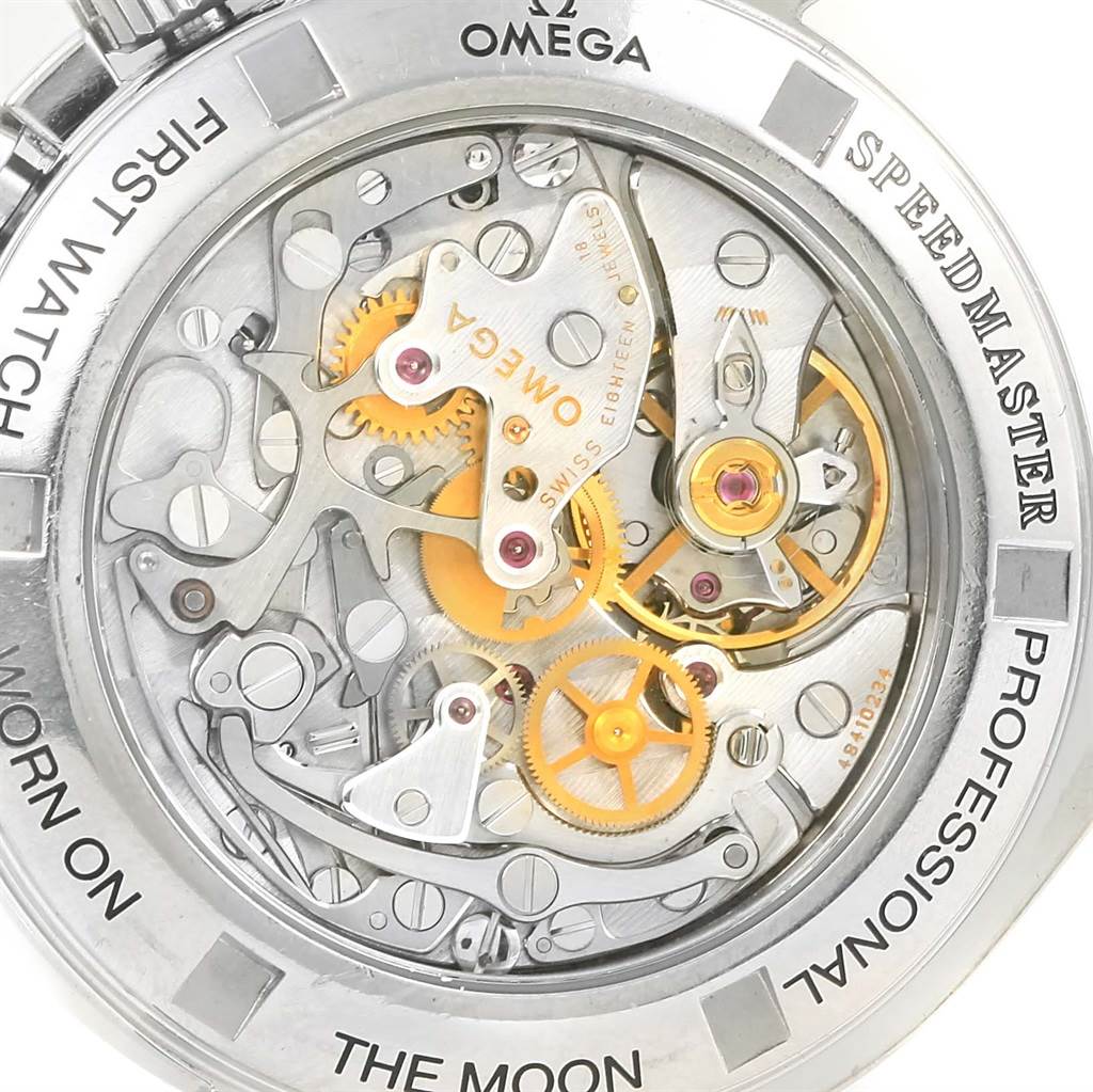 The image shows the back of an Omega Speedmaster 3572.50.00 Men
s Stainless Steel Black Dial 3572.50.00 Men
s Stainless Steel Black Dial watch, displaying its intricate mechanical movement.