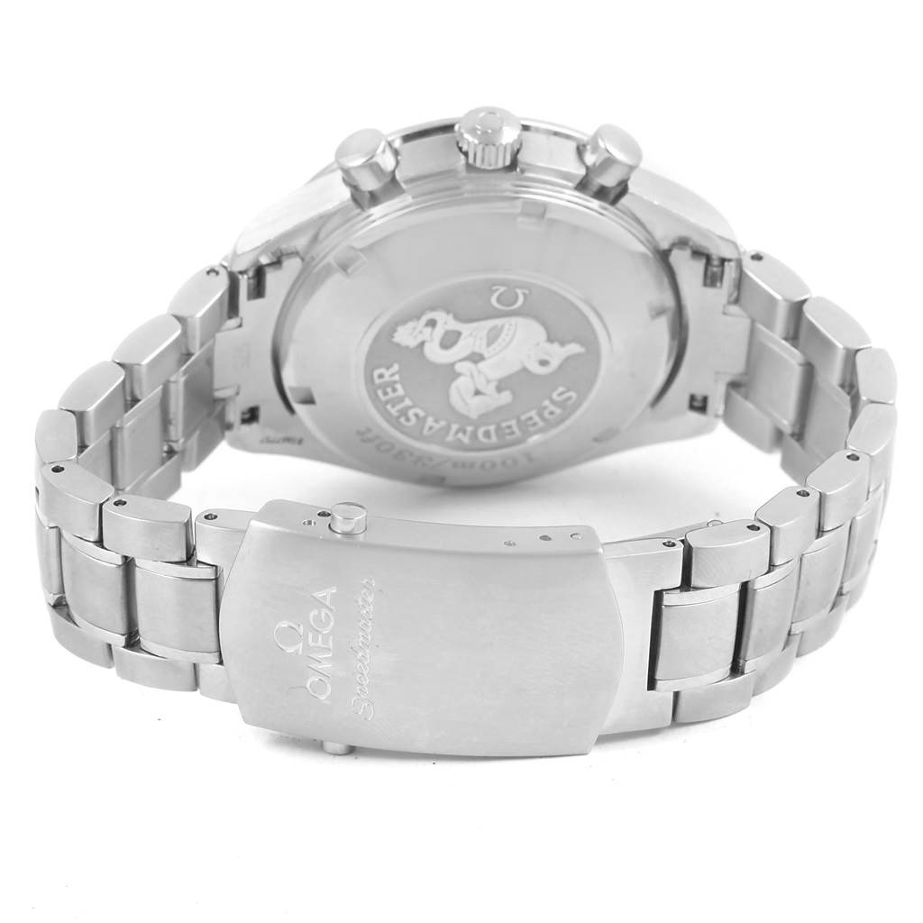 This image shows the back case and bracelet of an Omega Speedmaster 3211.30.00 Men
s Stainless Steel Silver Dial 3211.30.00 Men
s Stainless Steel Silver Dial watch, highlighting the clasp and case back.