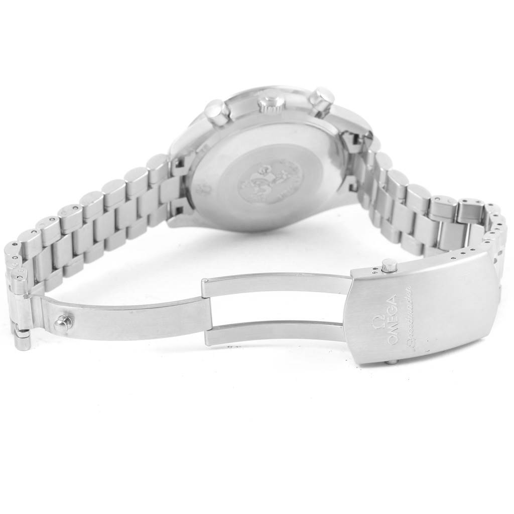 The image shows the back and partially open clasp of an Omega Speedmaster 3539.50.00 Men
s Stainless Steel Black Dial 3539.50.00 Men
s Stainless Steel Black Dial watch, highlighting the bracelet and case back.