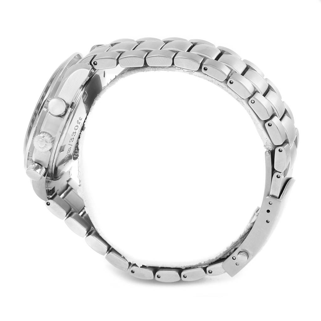 This image shows the Omega Speedmaster 3220.50.00 Men
s Stainless Steel Black Dial 3220.50.00 Men
s Stainless Steel Black Dial watch from a side angle, focusing on the bracelet and side profile of the case.