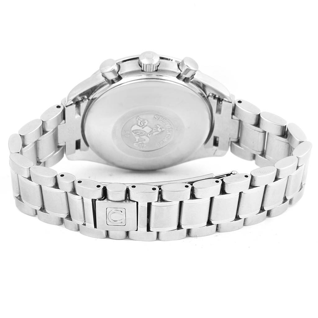 This image shows the backside and bracelet of an Omega Speedmaster 3523.80.00 Men
s Stainless Steel Blue Dial 3523.80.00 Men
s Stainless Steel Blue Dial watch.