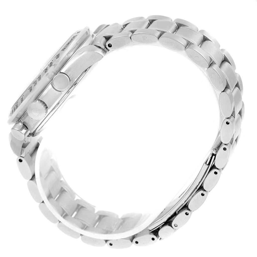 This side-angle view of the Omega Speedmaster 3523.30.00 Men
s Stainless Steel Silver Dial 3523.30.00 Men
s Stainless Steel Silver Dial watch shows the bracelet, crown, chronograph pushers, and part of the case.