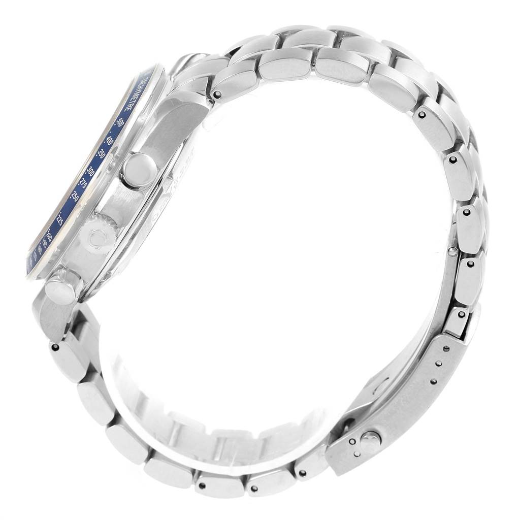 A side view showing the case, bezel, crown, pushers, and stainless steel bracelet of the Omega Speedmaster 3212.80.00 Men
s Stainless Steel Blue Dial 3212.80.00 Men
s Stainless Steel Blue Dial.