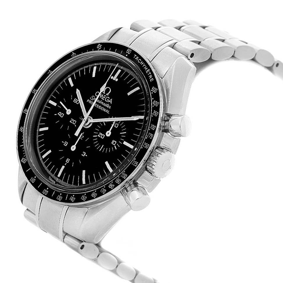 The image shows a side angle of the Omega Speedmaster 3570.50.00 Men
s Stainless Steel Black Dial 3570.50.00 Men
s Stainless Steel Black Dial watch, highlighting its face, pushers, crown, bezel, and bracelet.