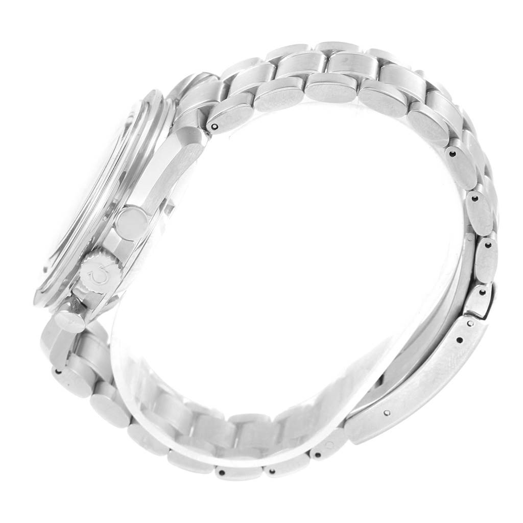 This image shows a side view of an Omega Speedmaster 3570.50.00 Men
s Stainless Steel Black Dial 3570.50.00 Men
s Stainless Steel Black Dial, focusing on its metal bracelet and crown.