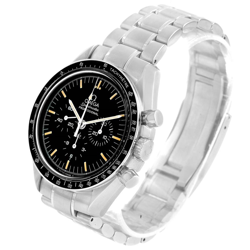This image shows an Omega Speedmaster 3570.50.00 Men
s Stainless Steel Black Dial 3570.50.00 Men
s Stainless Steel Black Dial watch positioned at a three-quarter angle, highlighting the face, bezel, and bracelet.