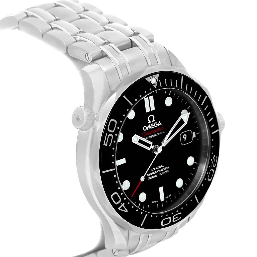 The image shows a side angle of an Omega Speedmaster 212.30.41.20.01.003 Men's Stainless Steel Black Dial 212.30.41.20.01.003 Men's Stainless Steel Black Dial watch, highlighting the dial, bezel, and metal bracelet.