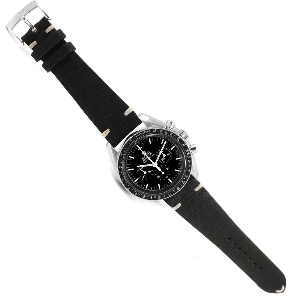 This image shows an Omega Speedmaster 3570.50.00 Men
s Stainless Steel Black Dial 3570.50.00 Men
s Stainless Steel Black Dial watch lying flat, displaying its face, bezel, case, and black leather strap.