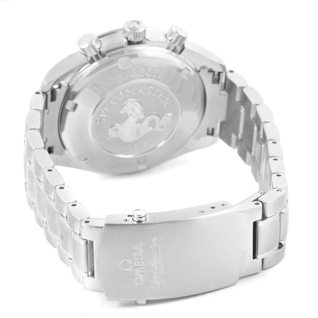 The image shows the back case and bracelet clasp of an Omega Speedmaster 3210.52.00 Men
s Stainless Steel Black Dial 3210.52.00 Men
s Stainless Steel Black Dial watch at an angled rear view.