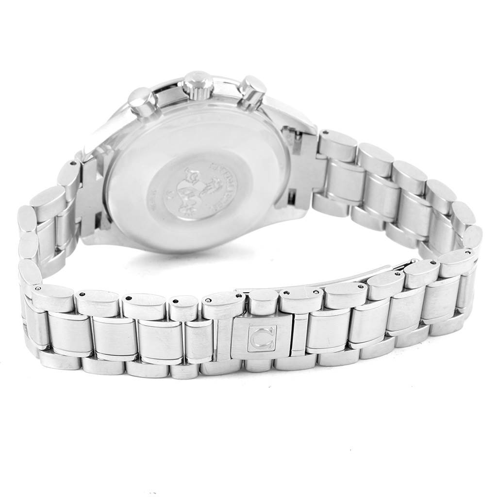 The image shows the back case and bracelet of an Omega Speedmaster 3513.52.00 Men
s Stainless Steel Black Dial 3513.52.00 Men
s Stainless Steel Black Dial watch, highlighting the clasp and crown.