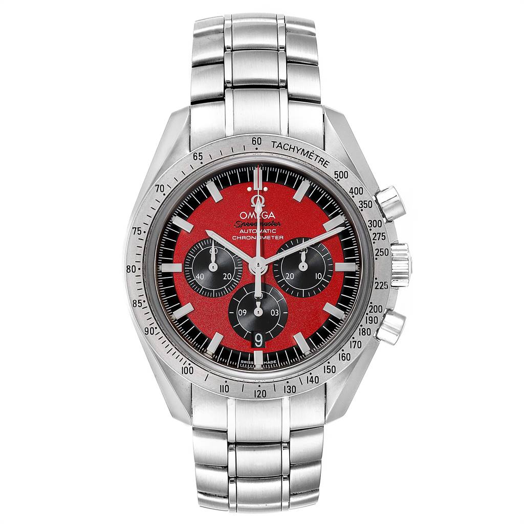 This image shows a front view of the Omega Speedmaster 3506.61.00 Men
s Stainless Steel Red Dial 3506.61.00 Men
s Stainless Steel Red Dial watch, highlighting its red dial, three sub-dials, and stainless steel bracelet.
