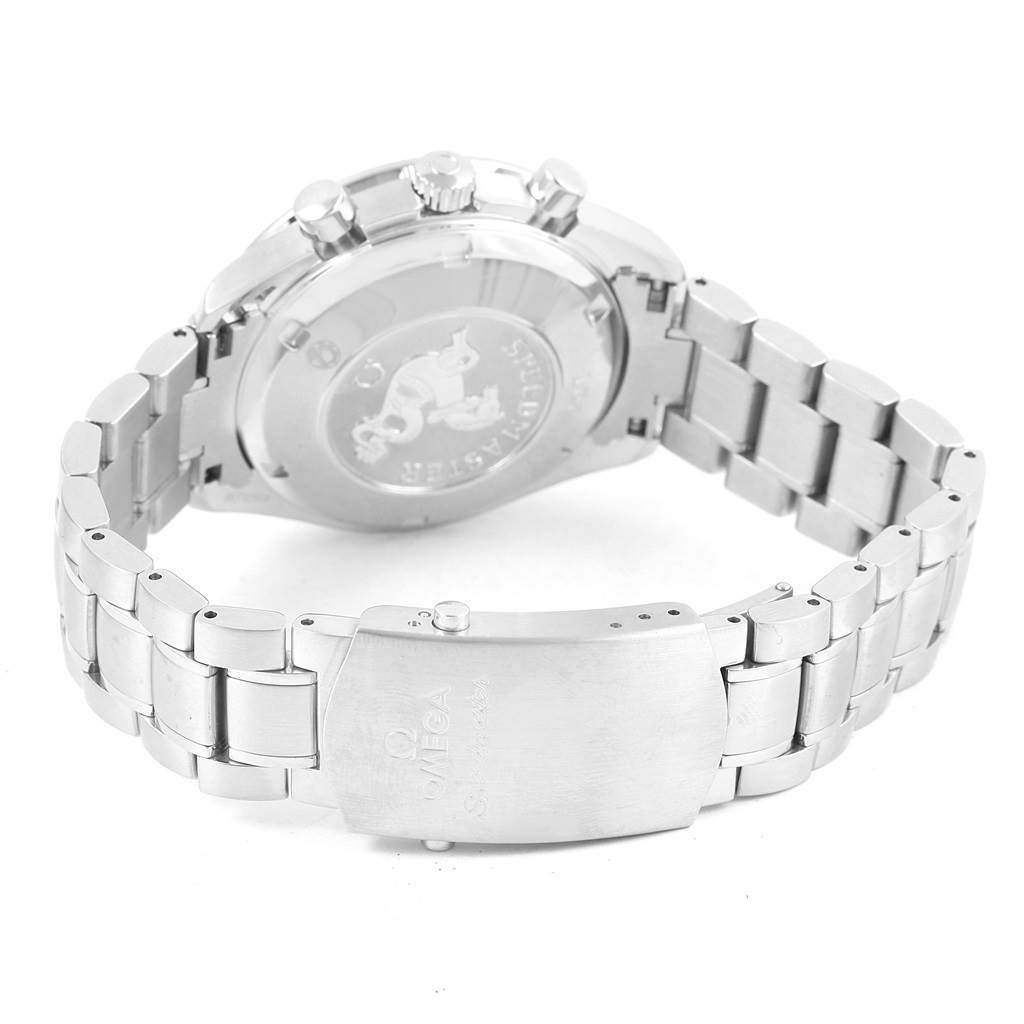 The image shows the back and clasp of an Omega Speedmaster 3220.50.00 Men
s Stainless Steel Black Dial 3220.50.00 Men
s Stainless Steel Black Dial watch, viewed from a slight angle.