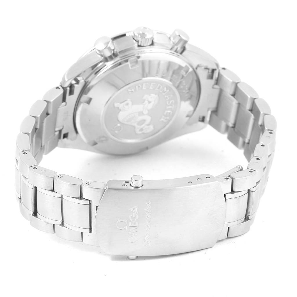 The image shows the back and clasp of an Omega Speedmaster 3210.50.00 Men
s Stainless Steel Black Dial 3210.50.00 Men
s Stainless Steel Black Dial watch, focusing on its stainless steel bracelet and case.