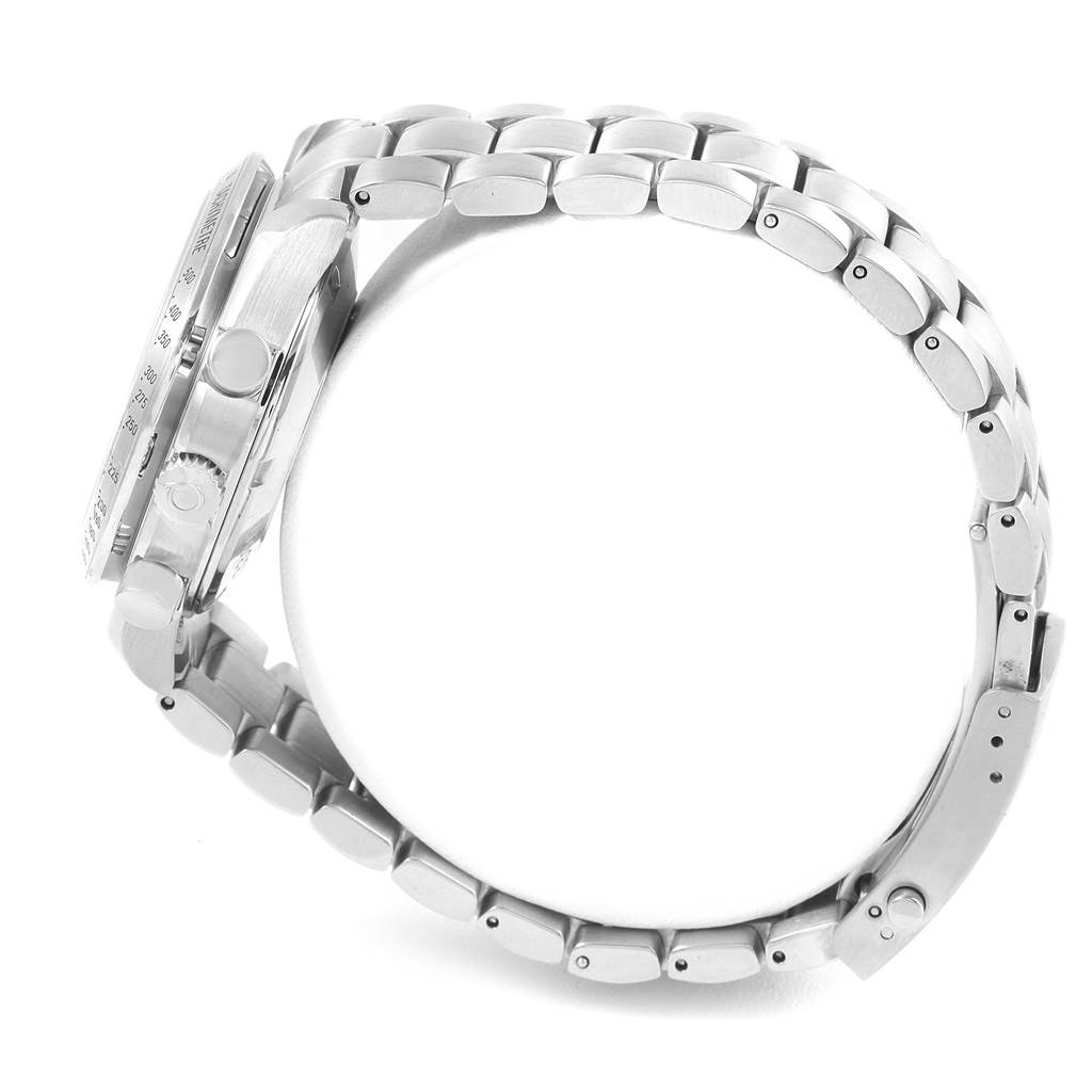 This side view of the Omega Speedmaster 3221.30.00 Men
s Stainless Steel Silver Dial 3221.30.00 Men
s Stainless Steel Silver Dial watch shows the metal bracelet, pushers, and crown.