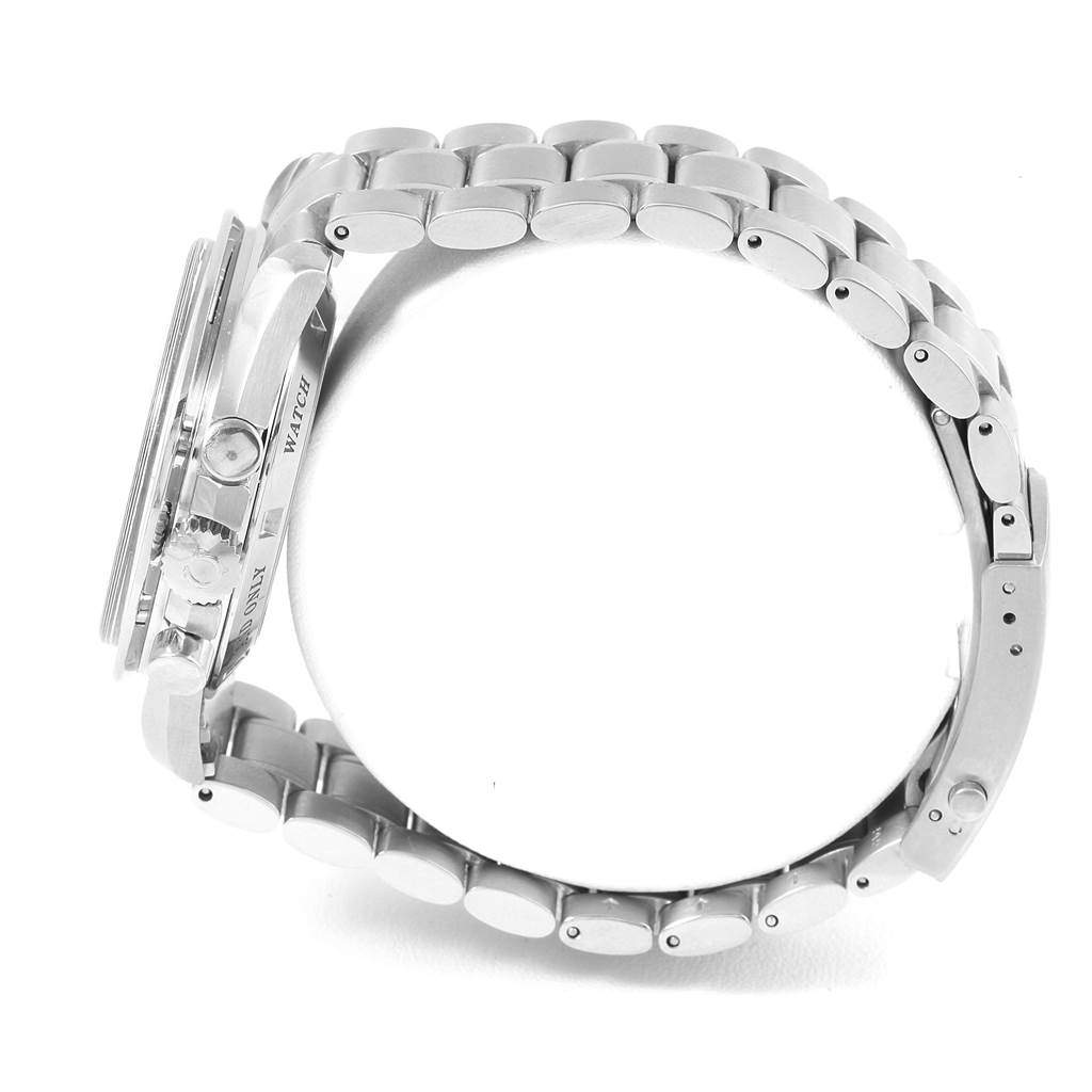 The image shows a side view of the Omega Speedmaster 3576.50.00 Men
s Stainless Steel Black Dial 3576.50.00 Men
s Stainless Steel Black Dial watch, highlighting the case, crown, pushers, and metal bracelet.