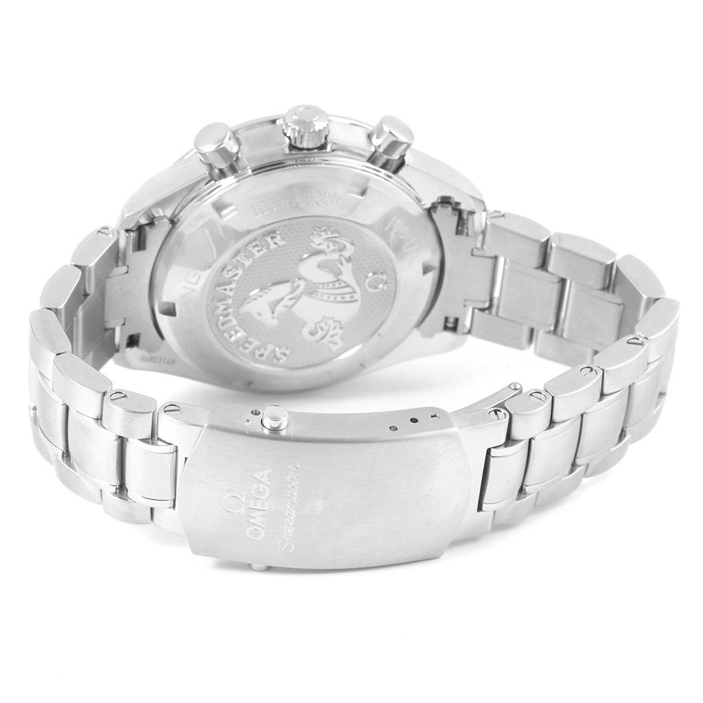 The image shows the back and bracelet of an Omega Speedmaster 326.30.40.50.06.001 Men
s Stainless Steel Grey Dial 326.30.40.50.06.001 Men
s Stainless Steel Grey Dial watch, highlighting the engraved case back and clasp.