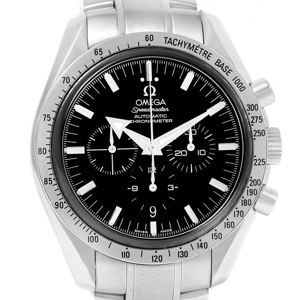 This image shows a front view of an Omega Speedmaster 3551.50.00 Men
s Stainless Steel Black Dial 3551.50.00 Men
s Stainless Steel Black Dial watch, displaying the dial, bezel, and part of the bracelet.