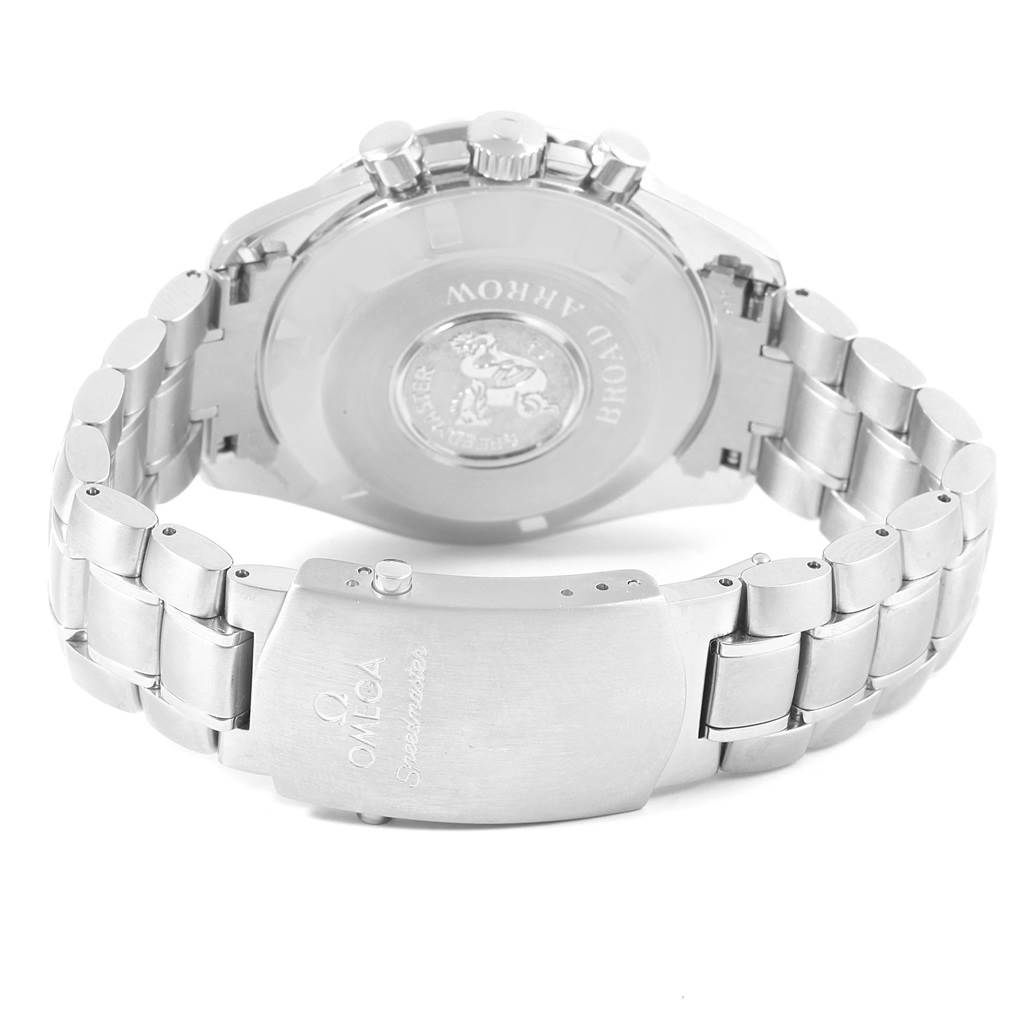 This image shows the back view of an Omega Speedmaster 3551.50.00 Men
s Stainless Steel Black Dial 3551.50.00 Men
s Stainless Steel Black Dial, highlighting the clasp, bracelet, and case back.