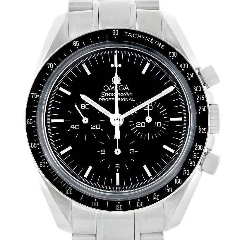 This image shows a front view of an Omega Speedmaster 3573.50.00 Men
s Stainless Steel Black Dial 3573.50.00 Men
s Stainless Steel Black Dial Professional watch, featuring its dial, bezel, and metal bracelet.