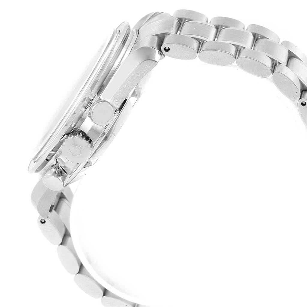 The image shows a side view of an Omega Speedmaster 3570.50.00 Men
s Stainless Steel Black Dial 3570.50.00 Men
s Stainless Steel Black Dial watch, highlighting the crown and pushers, along with the bracelet.