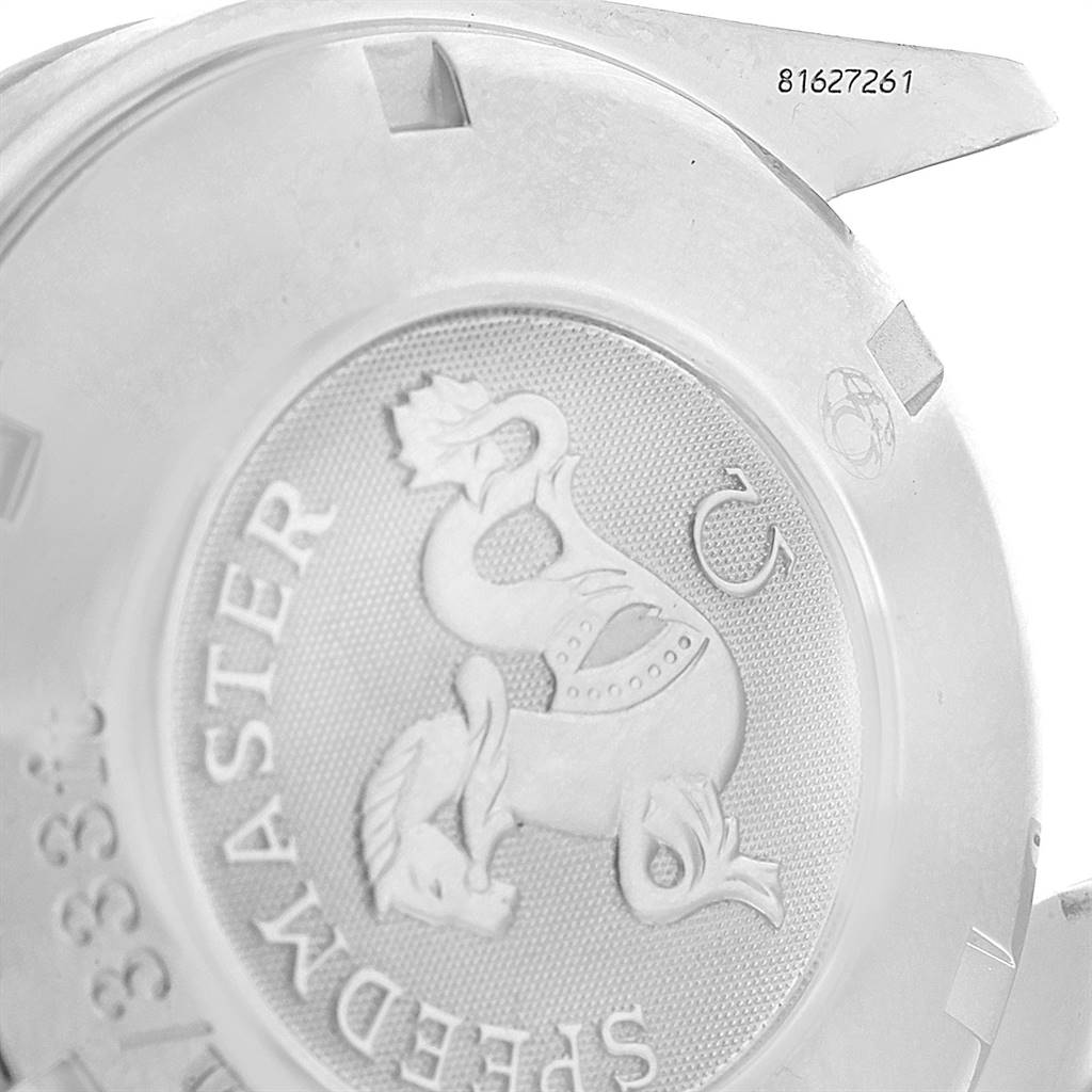 The image shows the case back of an Omega Speedmaster 3210.50.00 Men
s Stainless Steel Black Dial 3210.50.00 Men
s Stainless Steel Black Dial watch, featuring its emblem and part of the serial number.