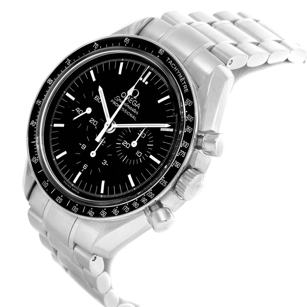 The image shows an Omega Speedmaster 3560.50.00 Men
s Stainless Steel Black Dial 3560.50.00 Men
s Stainless Steel Black Dial watch from a three-quarter angle, displaying the face, bezel, and stainless steel bracelet.