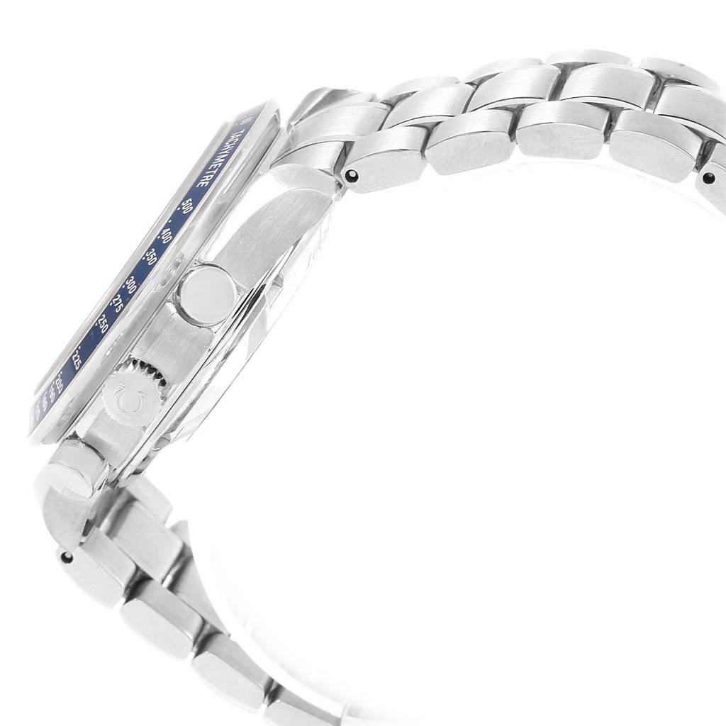 The image shows a side view of the Omega Speedmaster 3222.80.00 Men
s Stainless Steel Blue Dial 3222.80.00 Men
s Stainless Steel Blue Dial, highlighting the bezel, crown, and metal bracelet.
