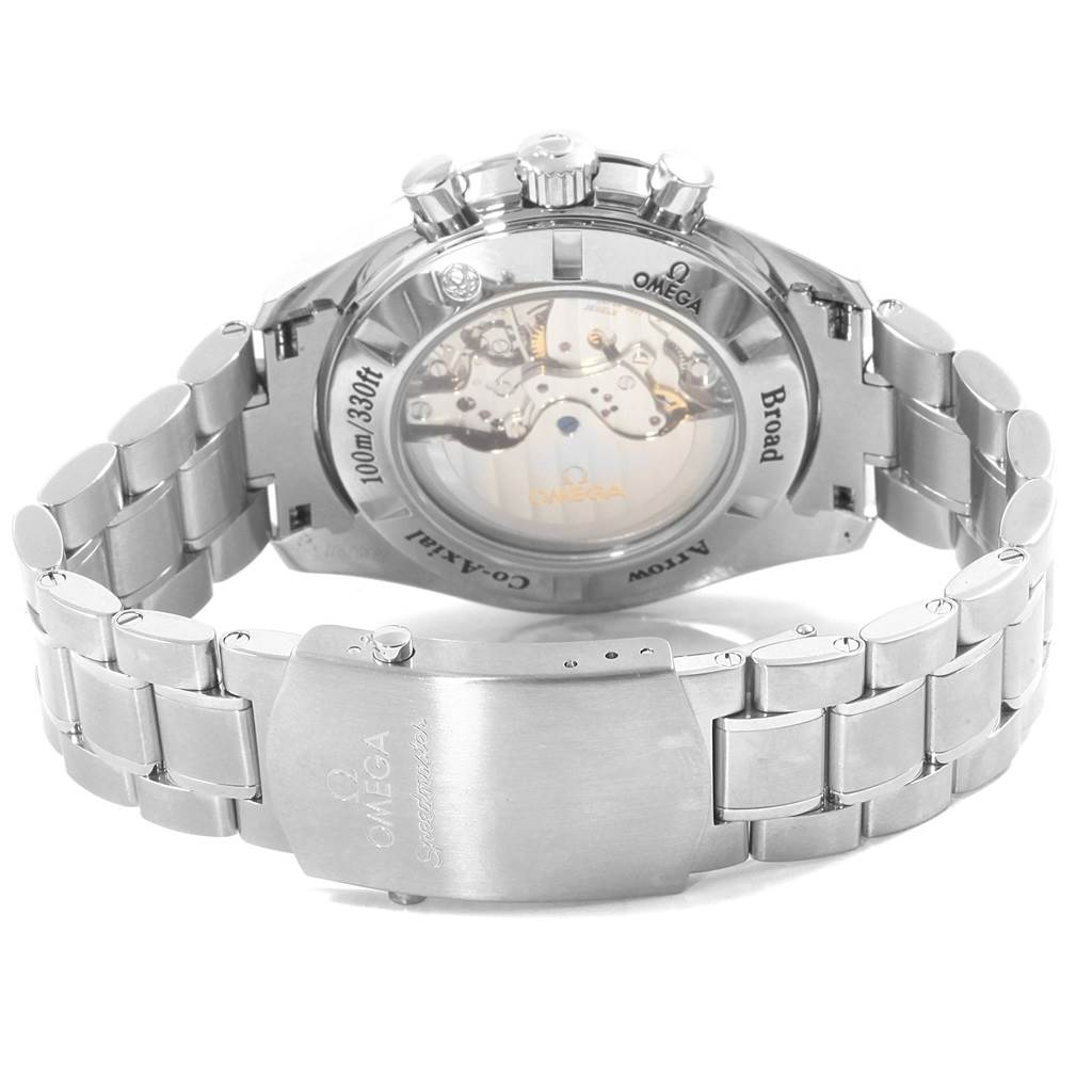 The image shows the back view of an Omega Speedmaster 321.10.44.50.02.001 Men
s Stainless Steel Silver Dial 321.10.44.50.02.001 Men
s Stainless Steel Silver Dial, highlighting its bracelet, clasp, and transparent case back.