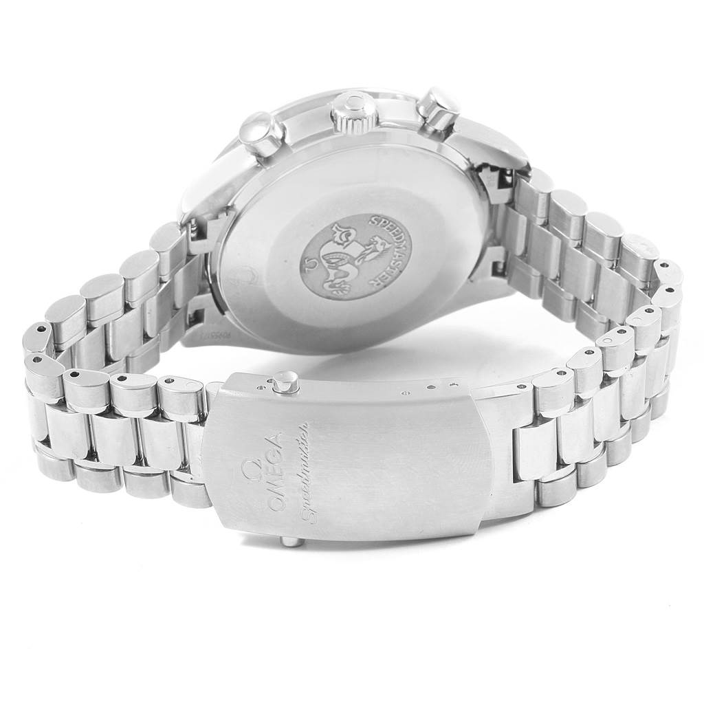 The image shows the back of the Omega Speedmaster 3539.50.00 Men
s Stainless Steel Black Dial 3539.50.00 Men
s Stainless Steel Black Dial watch, highlighting the clasp, bracelet, and case back.