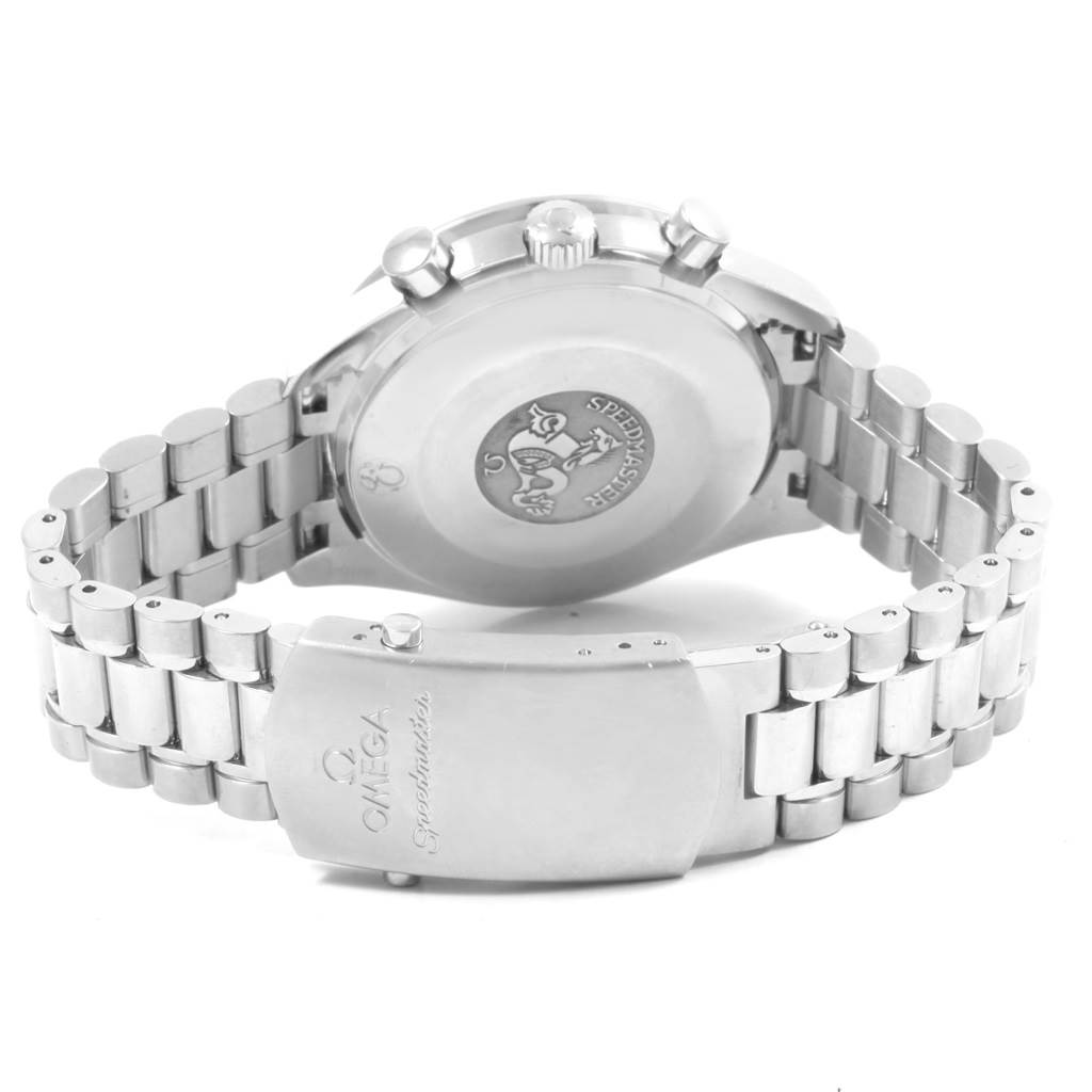 The image shows the back and bracelet of an Omega Speedmaster 3539.50.00 Men
s Stainless Steel Black Dial 3539.50.00 Men
s Stainless Steel Black Dial watch, displaying the case back and branded clasp.
