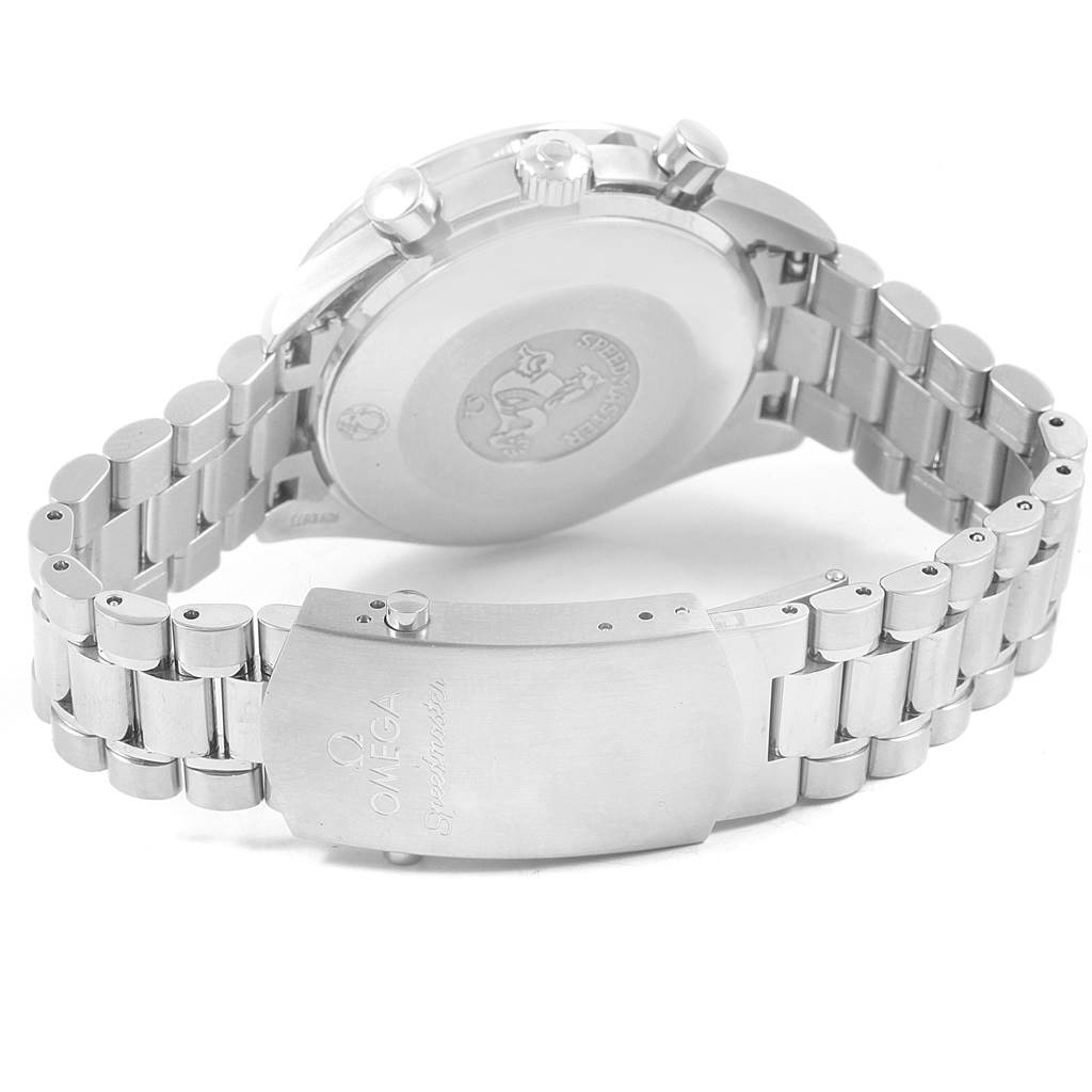 The image shows the back case and bracelet clasp of an Omega Speedmaster 3539.50.00 Men
s Stainless Steel Black Dial 3539.50.00 Men
s Stainless Steel Black Dial watch.