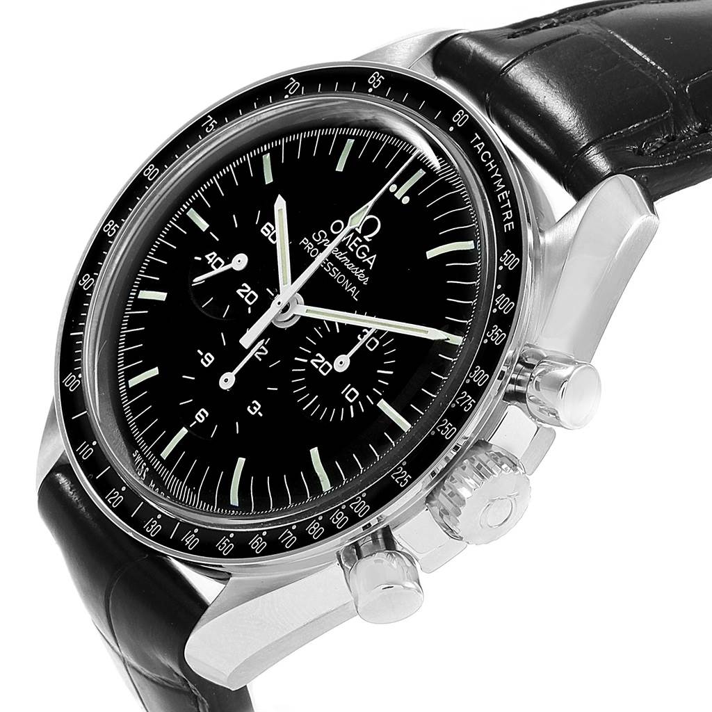 This image shows a close-up angle of an Omega Speedmaster 311.33.42.30.01.001 Men
s Stainless Steel Black Dial 311.33.42.30.01.001 Men
s Stainless Steel Black Dial watch, highlighting the face, bezel, and side buttons.