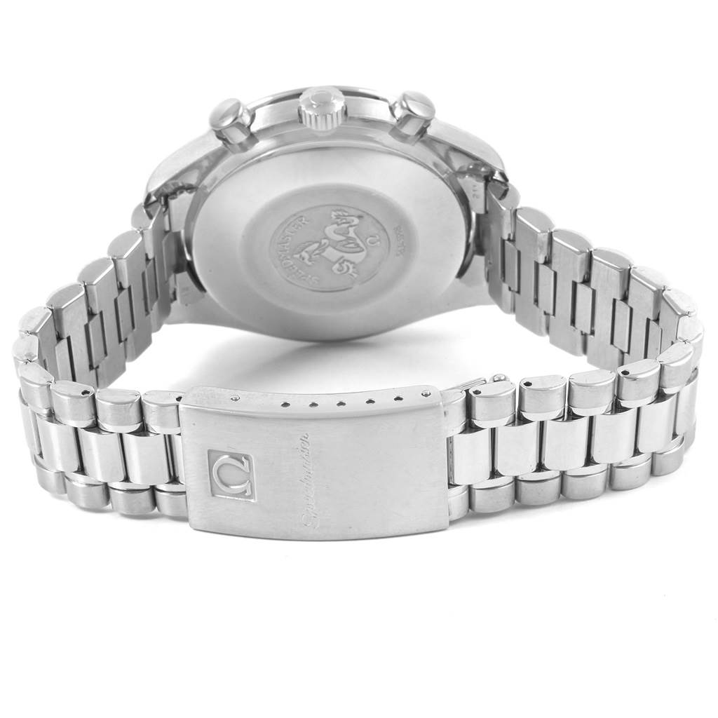 The image shows the back case and bracelet of an Omega Speedmaster 3510.50.00 Men
s Stainless Steel Black Dial 3510.50.00 Men
s Stainless Steel Black Dial watch, focusing on the clasp and engraved back.