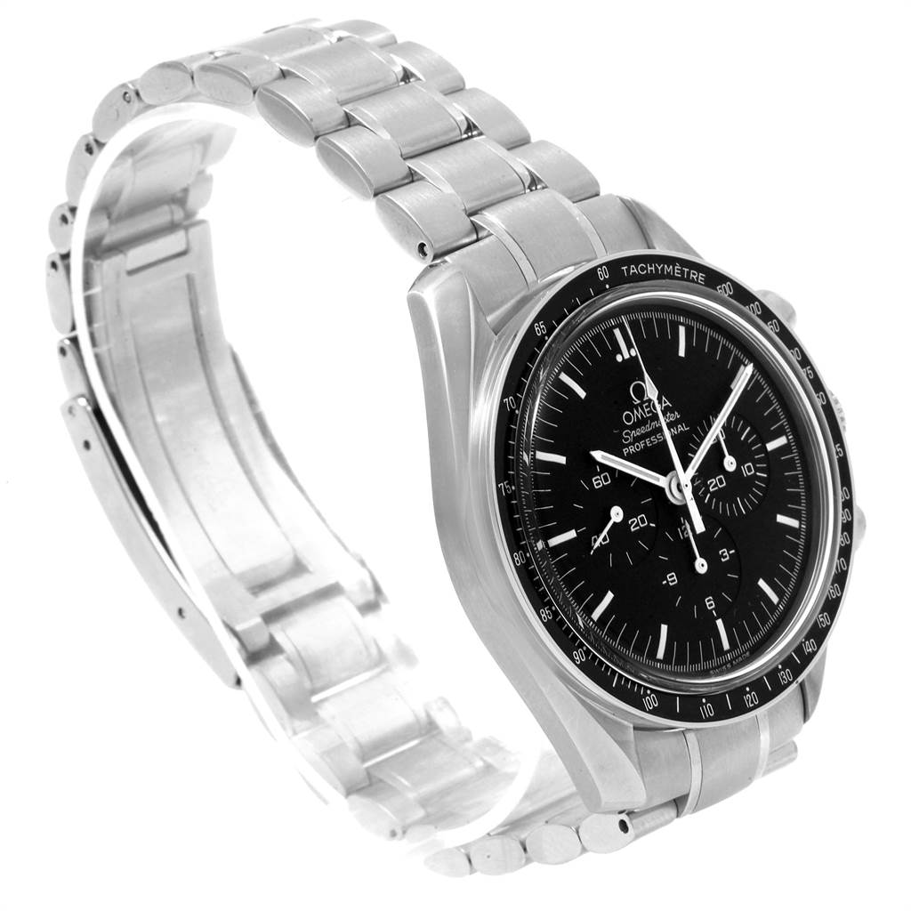 The image shows an Omega Speedmaster 3572.50.00 Men's Stainless Steel Black Dial 3572.50.00 Men's Stainless Steel Black Dial watch at a slight angle, revealing the face, bezel, and metal bracelet.